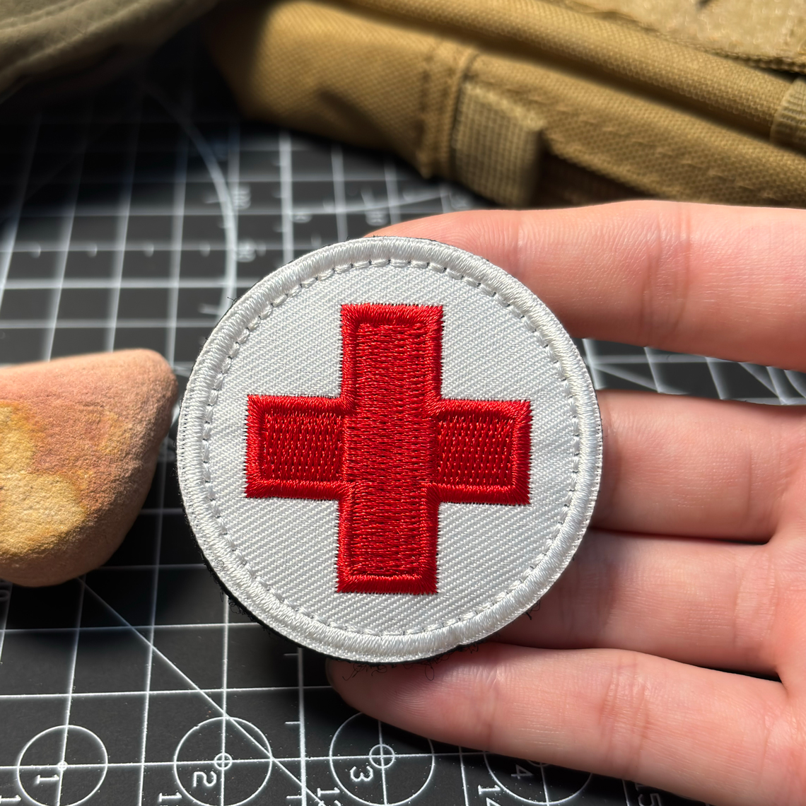 First Aid Red Cross Round Patc - First Aid Bag Kit 리뷰 및 가격